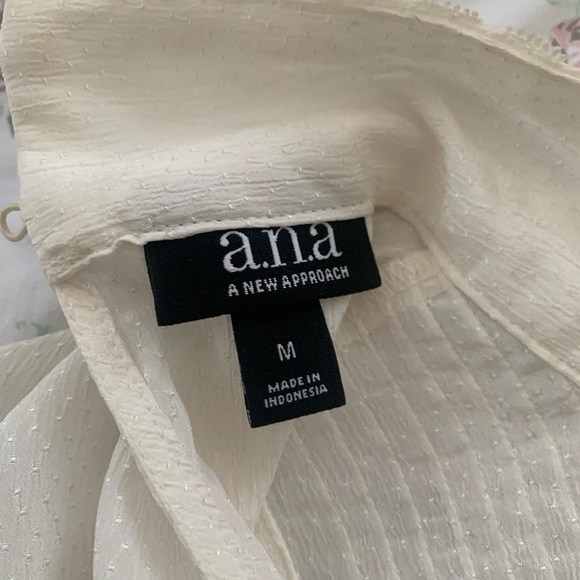 A.n.a Blouse - Picture 5 of 5